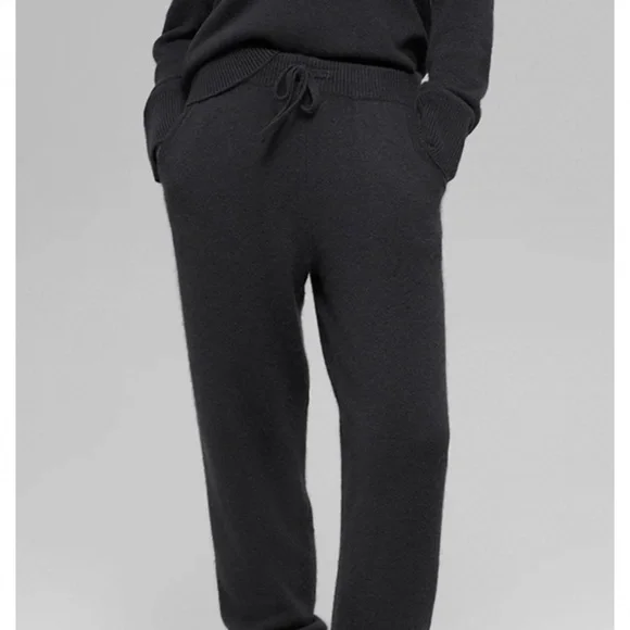 Alo cashmere waffle pant - Picture 3 of 6